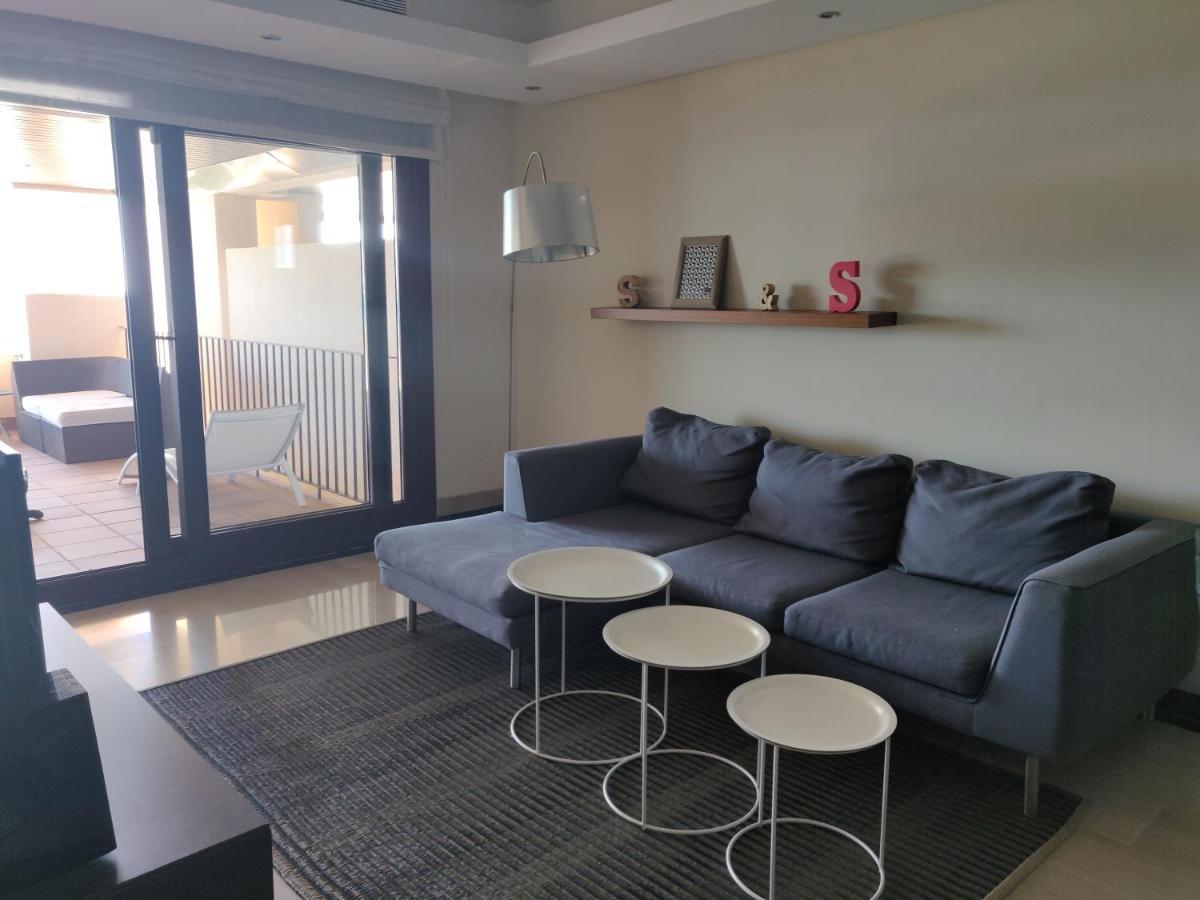 Bahia De La Plata Seafront Apartment Estepona Exterior foto