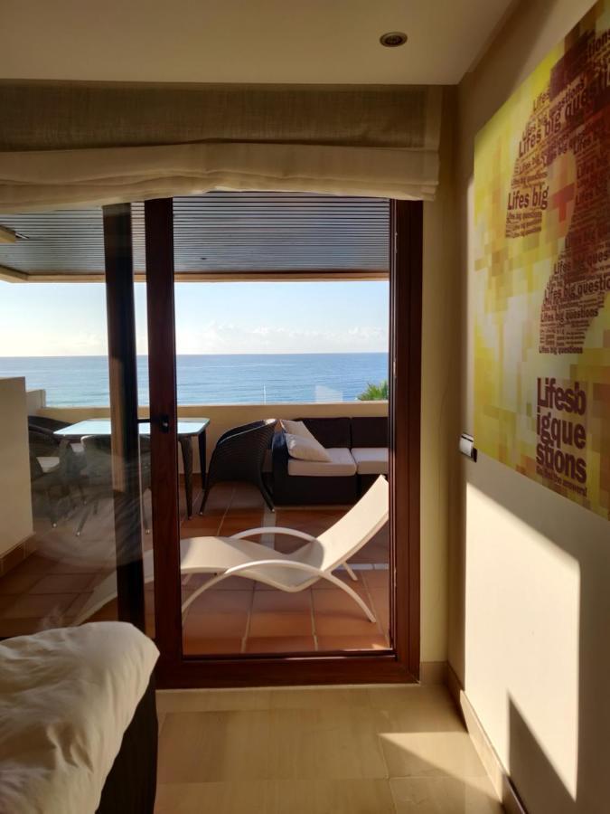 Bahia De La Plata Seafront Apartment Estepona Exterior foto