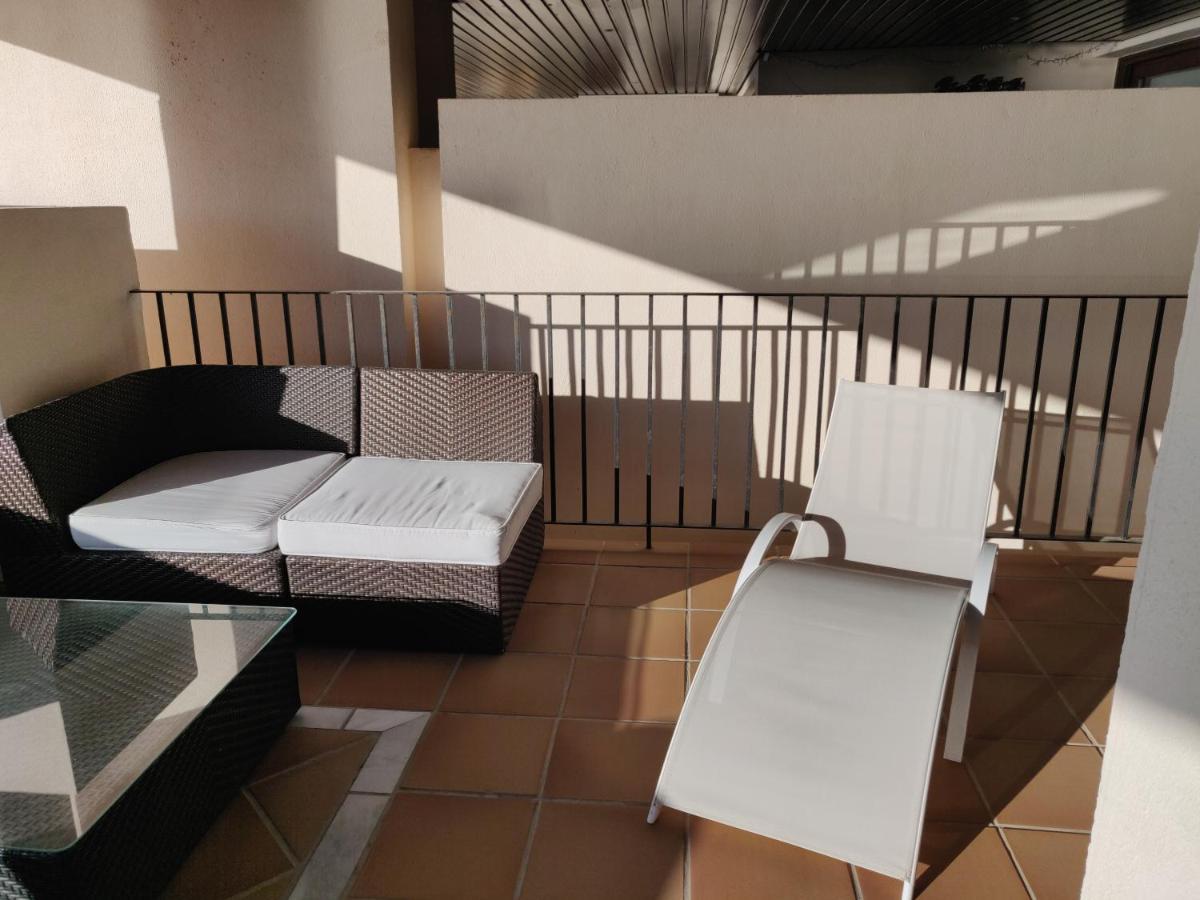 Bahia De La Plata Seafront Apartment Estepona Exterior foto