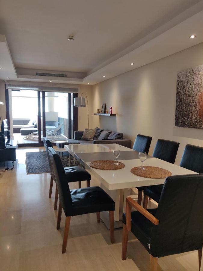 Bahia De La Plata Seafront Apartment Estepona Exterior foto